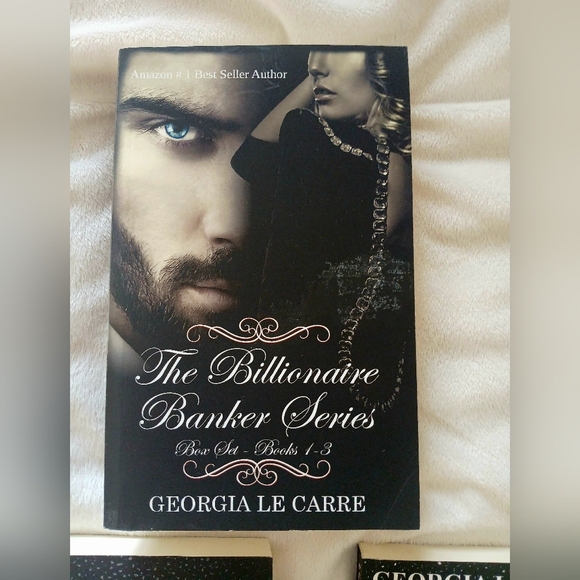 Source Unknown Romance Novel Set - Black, Red, White Covers - Picture 2 of 4